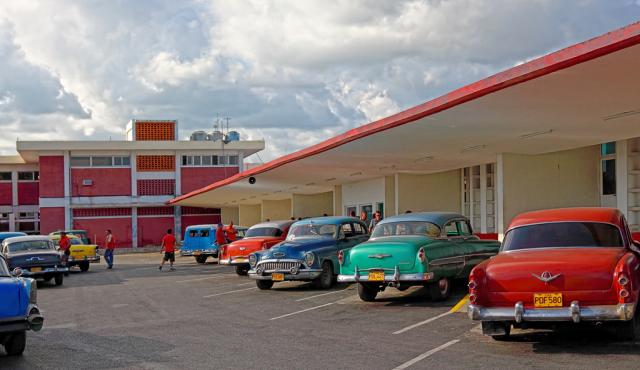 Cuban-Cars_0.jpg