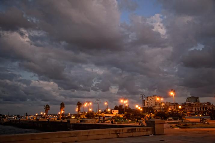 Malecon-Havana-Cuba-Night.jpg